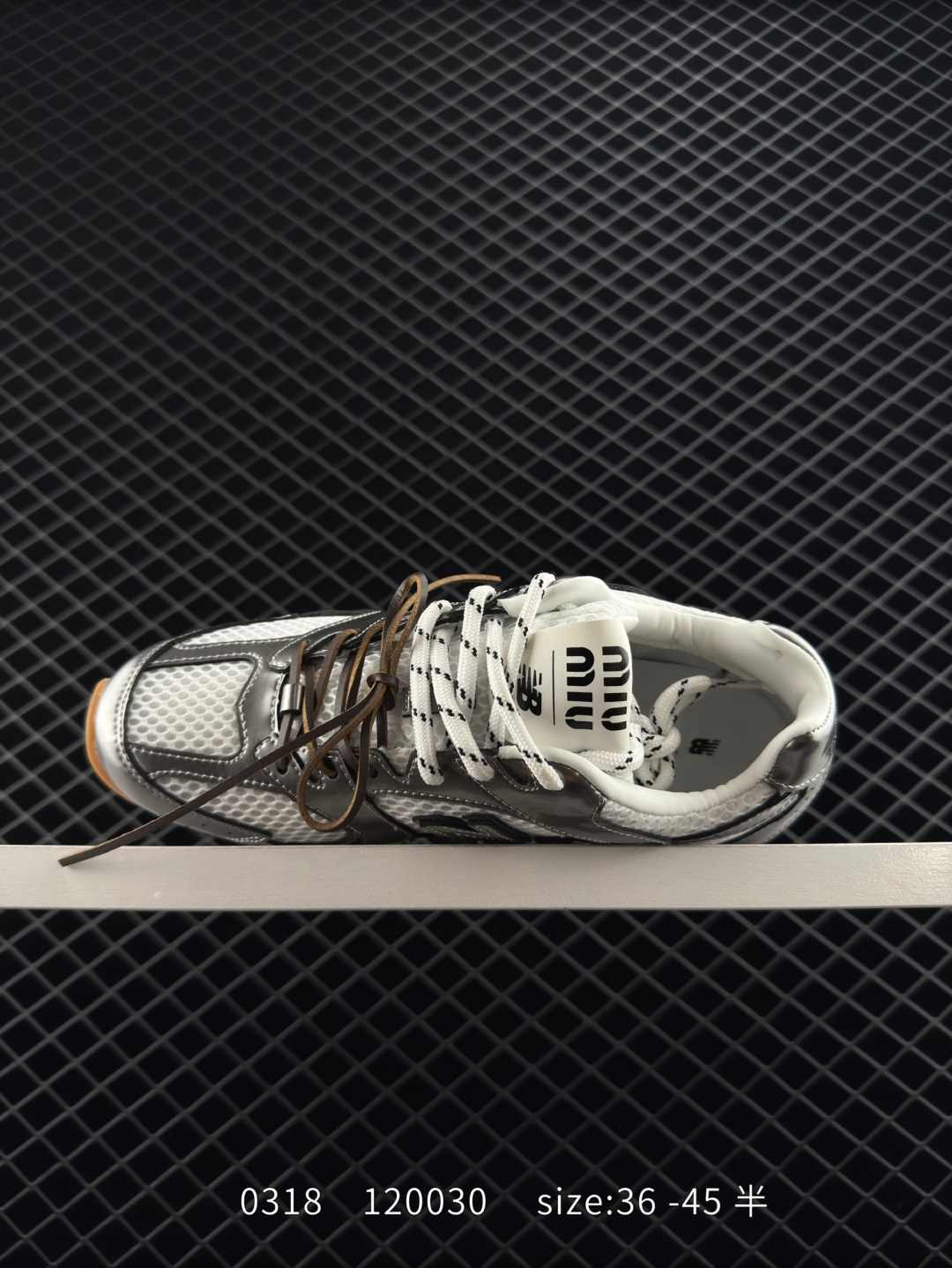 MiuMiu x New Balance New Balance 530